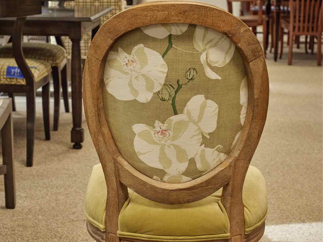 Set of 6 French Style Oval Back Dining Chairs in Avocado Velvet on Drifted Frame
