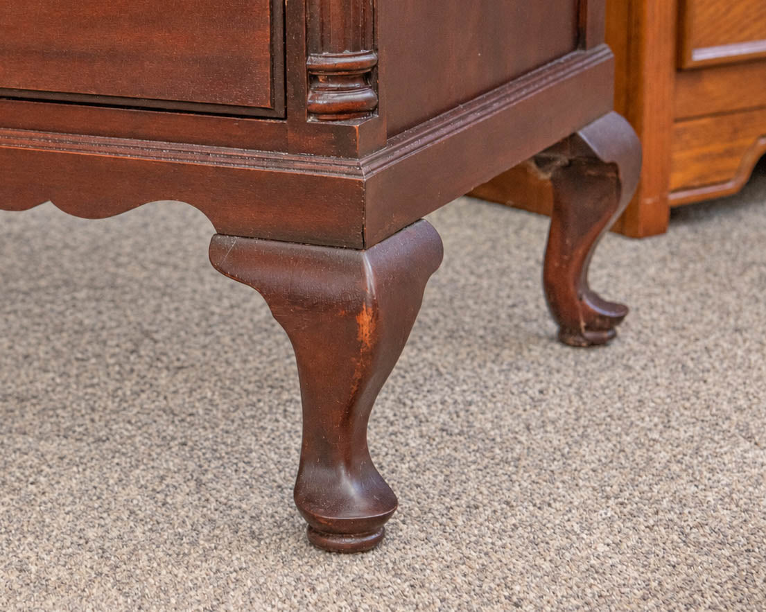 Ribbon Mahogany Five Drawer Chest