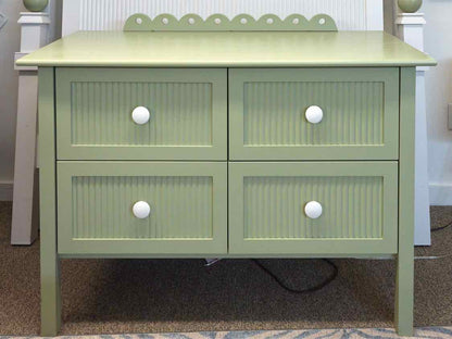 Maine Cottage 'Lizzie' Dresser in Green W/ White Knobs