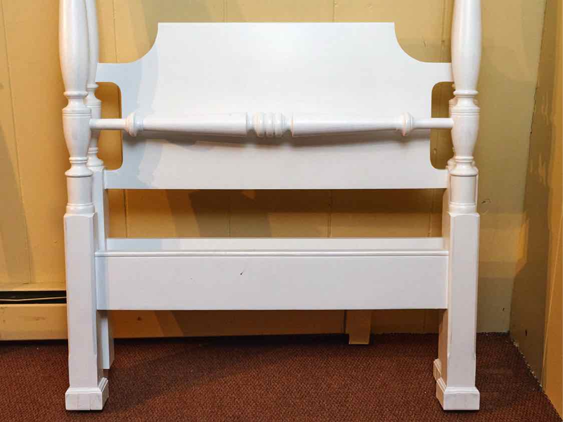 Semi Gloss White Finish 4 Poster Twin  Bed