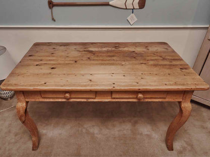 English Pine Dining Table with Cabriole Legs