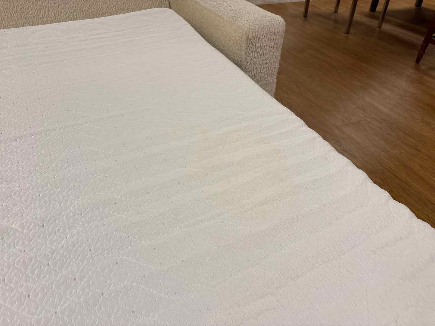 Mitchell Gold + Bob Williams 'Alex' Queen Sleeper Sofa