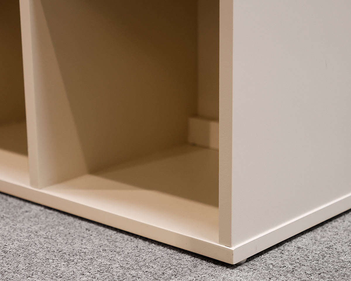 Painted Antique White Project Island With Two Stools