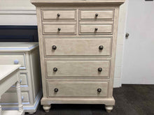 Liberty 'High Country' Chest of Drawers