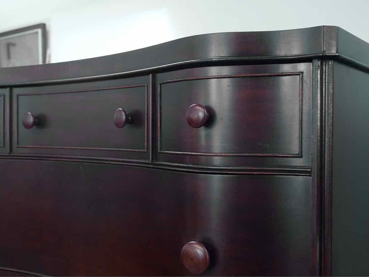 Mahogany Serpentine 5 Drawer Chest