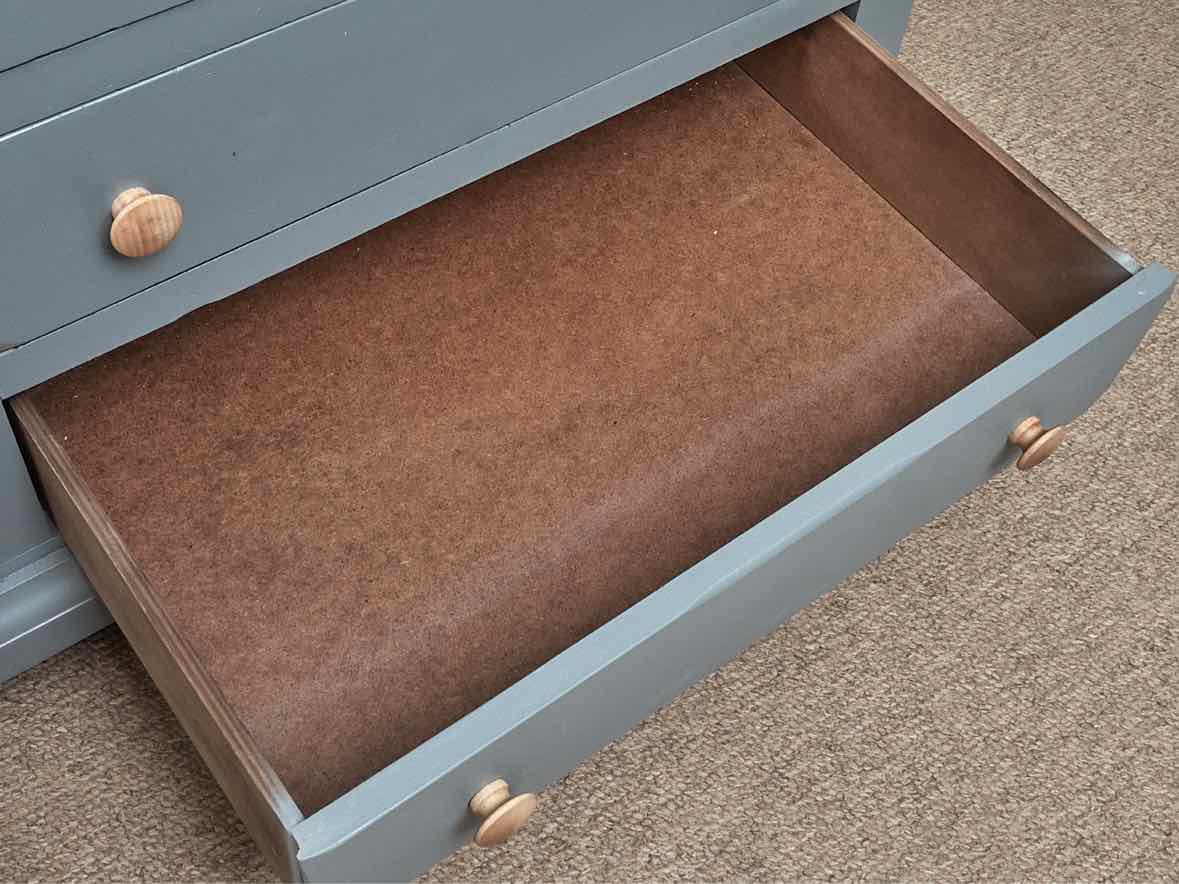 Colonial Blue Finish 8 Drawer Dresser with Natural Wood Knobs