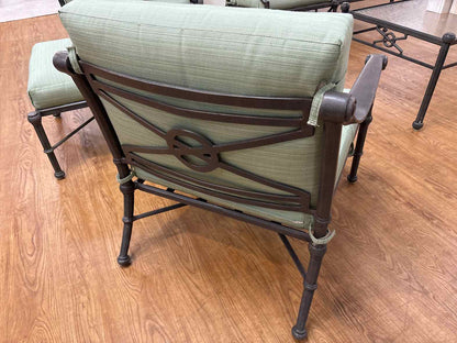 Woodard 'Delphi' Outdoor Set