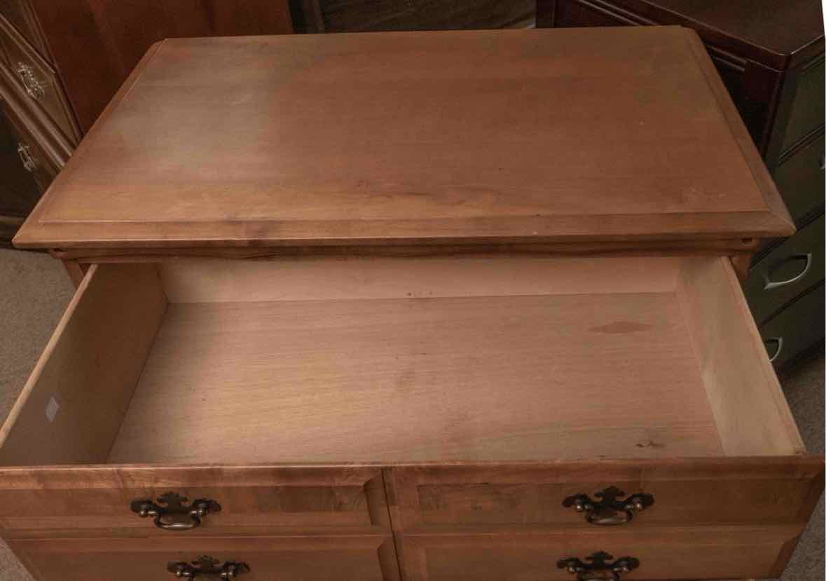 Maple 4 Drawer Chest