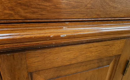 Chippendale Corner Cabinet