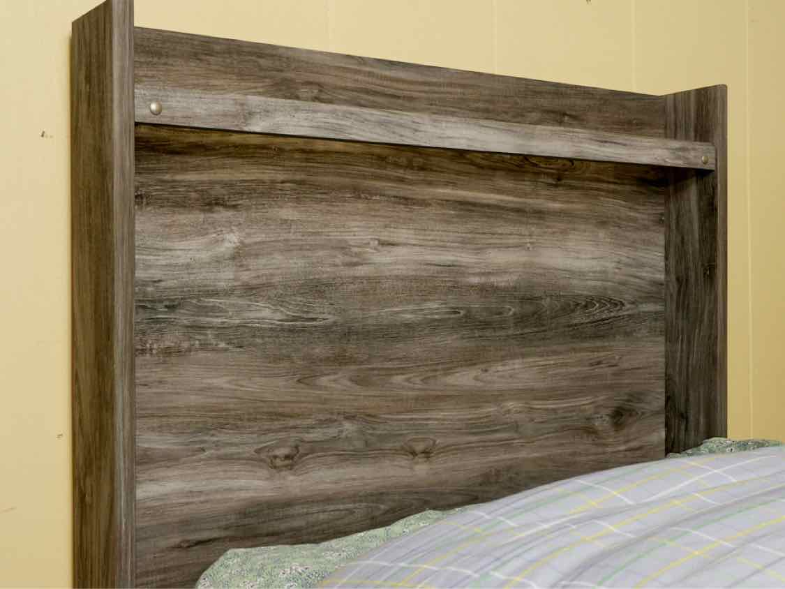 Ashley Furniture  Driftwood Finish Touch Reading Light Twin Bed