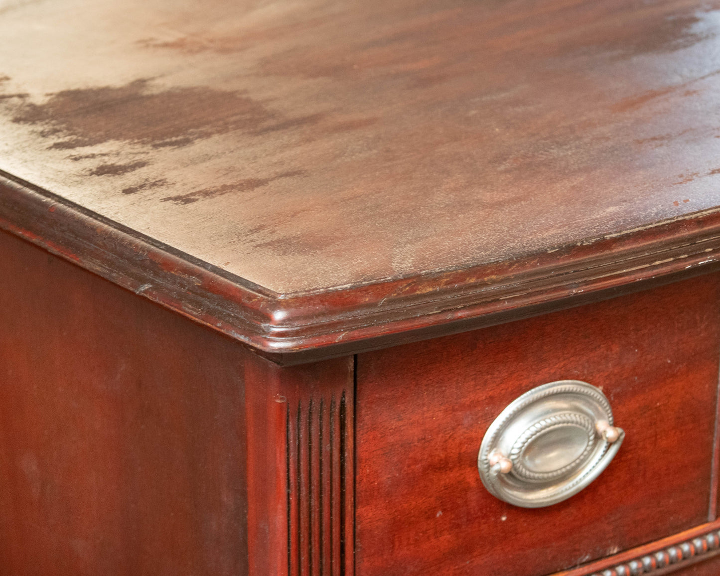 Morgaton Mahogany Bow Front 5 Drawer Chest W/ Silver Finished Hepplewhite