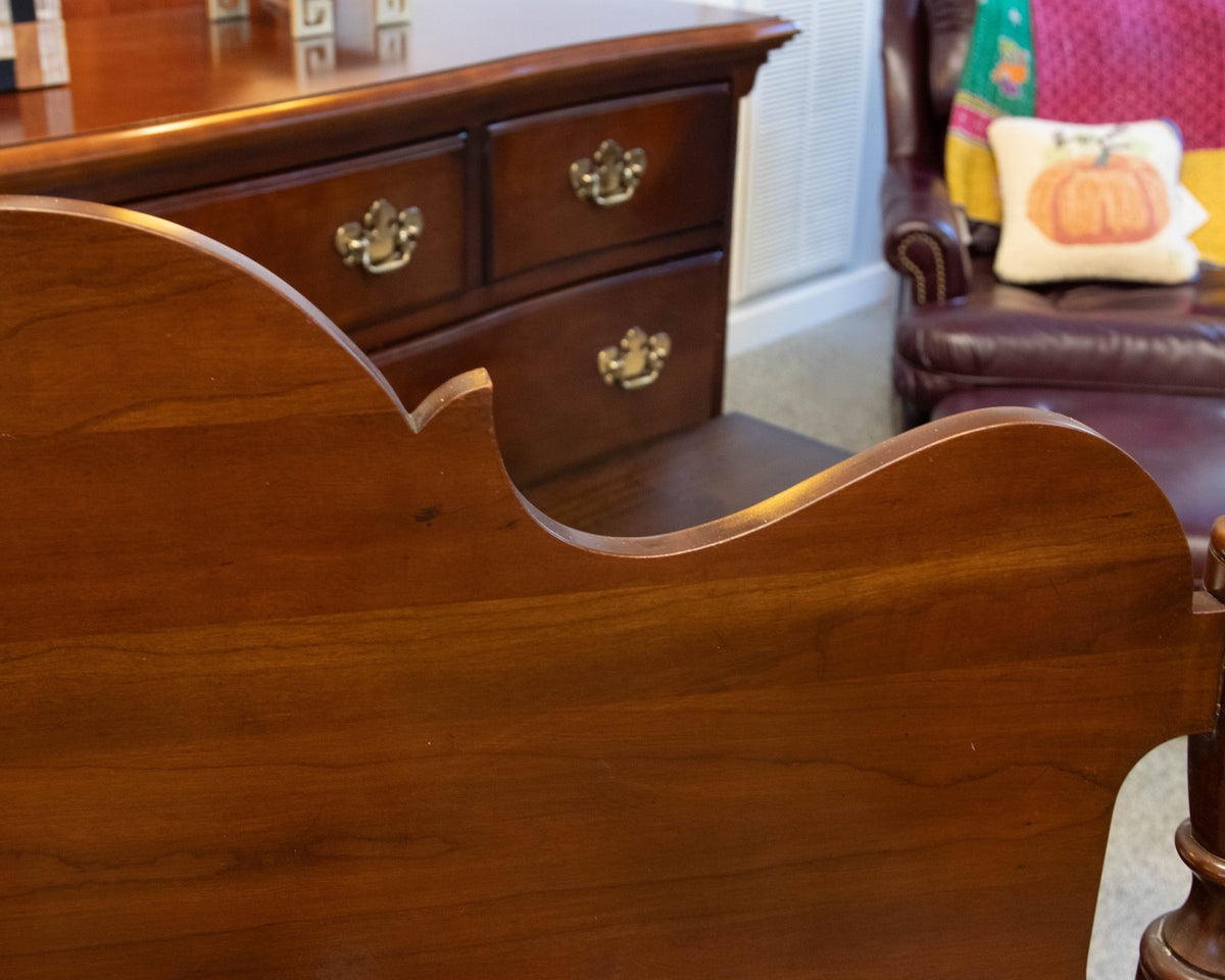 Davis Cabinet Co. Full 4-Post Bed in "Weathered Cherry" with Slats and Rails