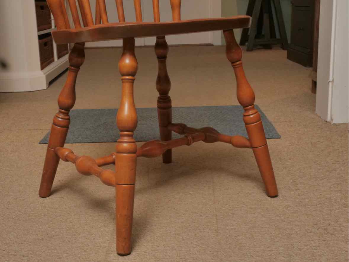 S Bent & Bros. Maple Dining  Table 1 Leaf  & 6  Chair Set