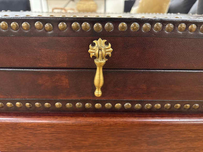 Sarreid Ltd Pair of 'Winchester' End Tables