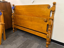 Kincaid Maple Full Bed