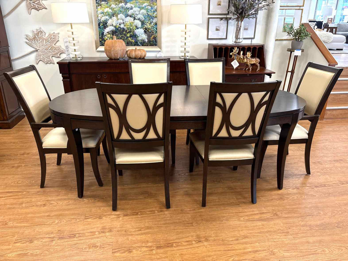 Home Meridian 'Quinton' Table w/ 6 'Quinton' Dining Chairs
