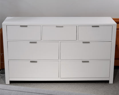7-Drawer White Contemporary Dresser
