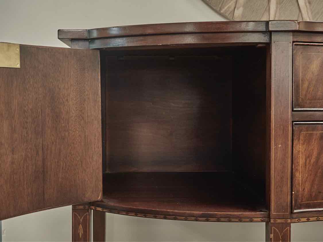 Henkel Harris Mahogany Serpentine Server