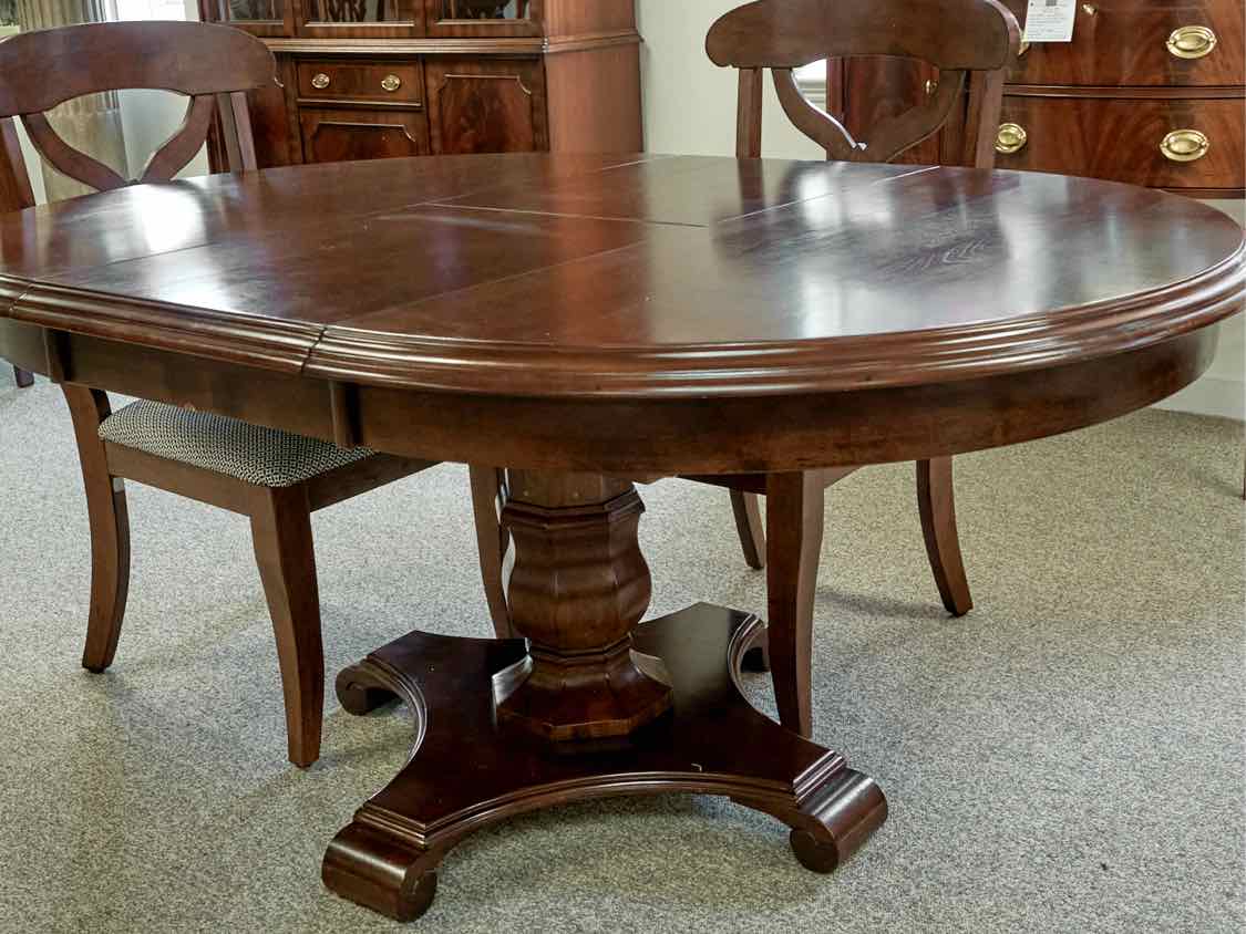 Round Cherry Pedestal Table with Leaf & Set of 4 Chairs with Navy & White Seats