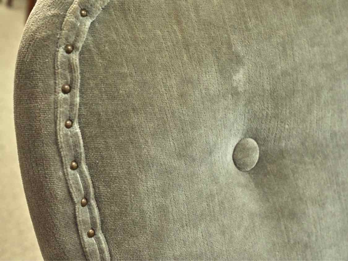 Universal Grey Driftwood Finish Table & 8 Chair Set