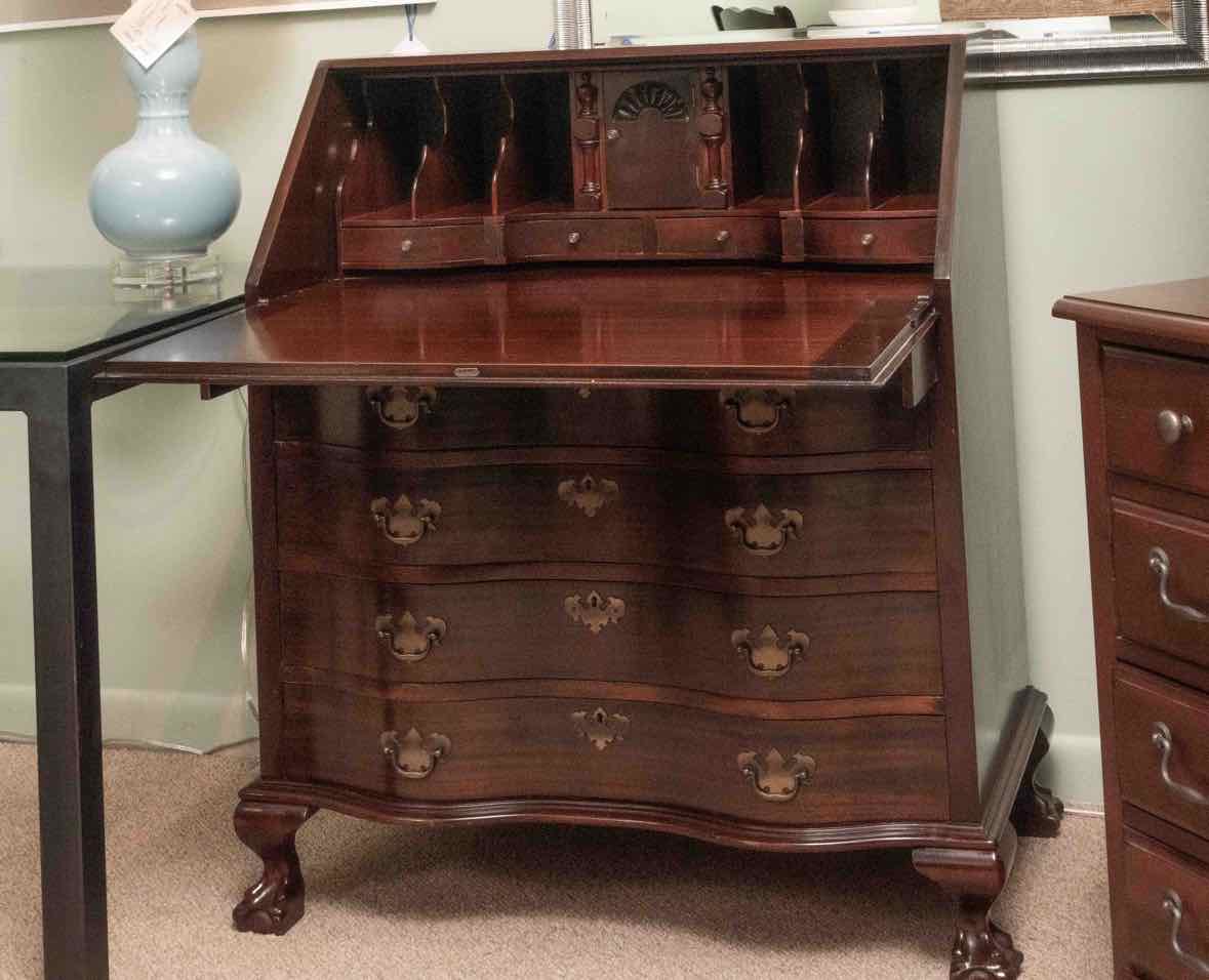 Maddox Mahogany Governor Winthrop  Drop Front 4 Drawer  Secretary Desk
