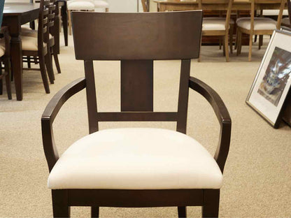 Gat Creek Sabin 84" Extension Dining Table in Maple  & Set of 6 Thea Chairs