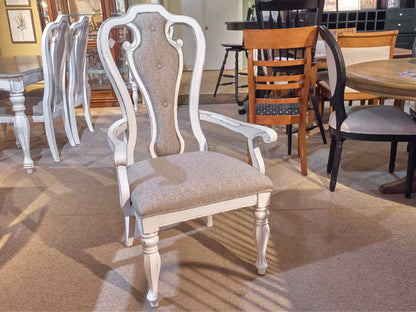 Liberty Furniture Table  Driftwood Finish Top Distressed White Legs & Chairs Set