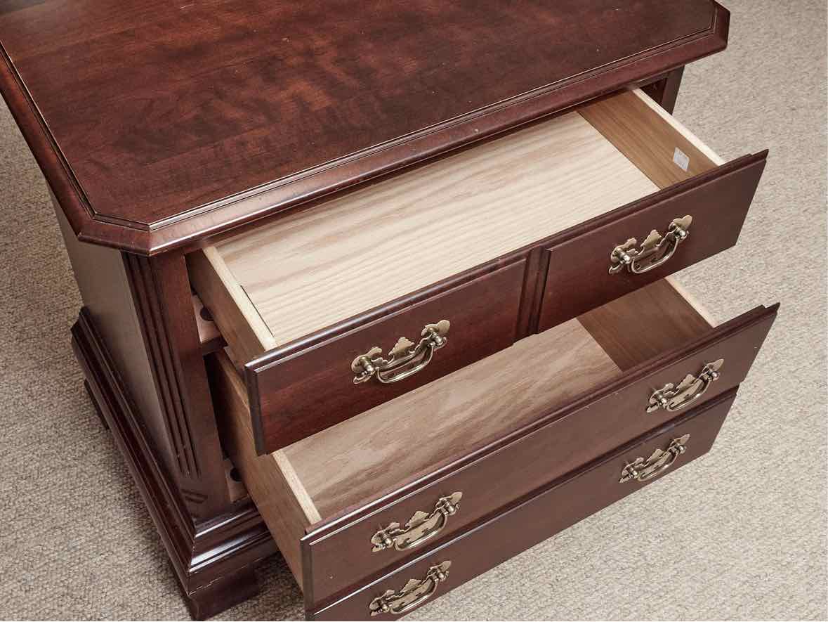 Kincaid Mahogany 2 Drawer Nightstand with Brass Chippendale Handles