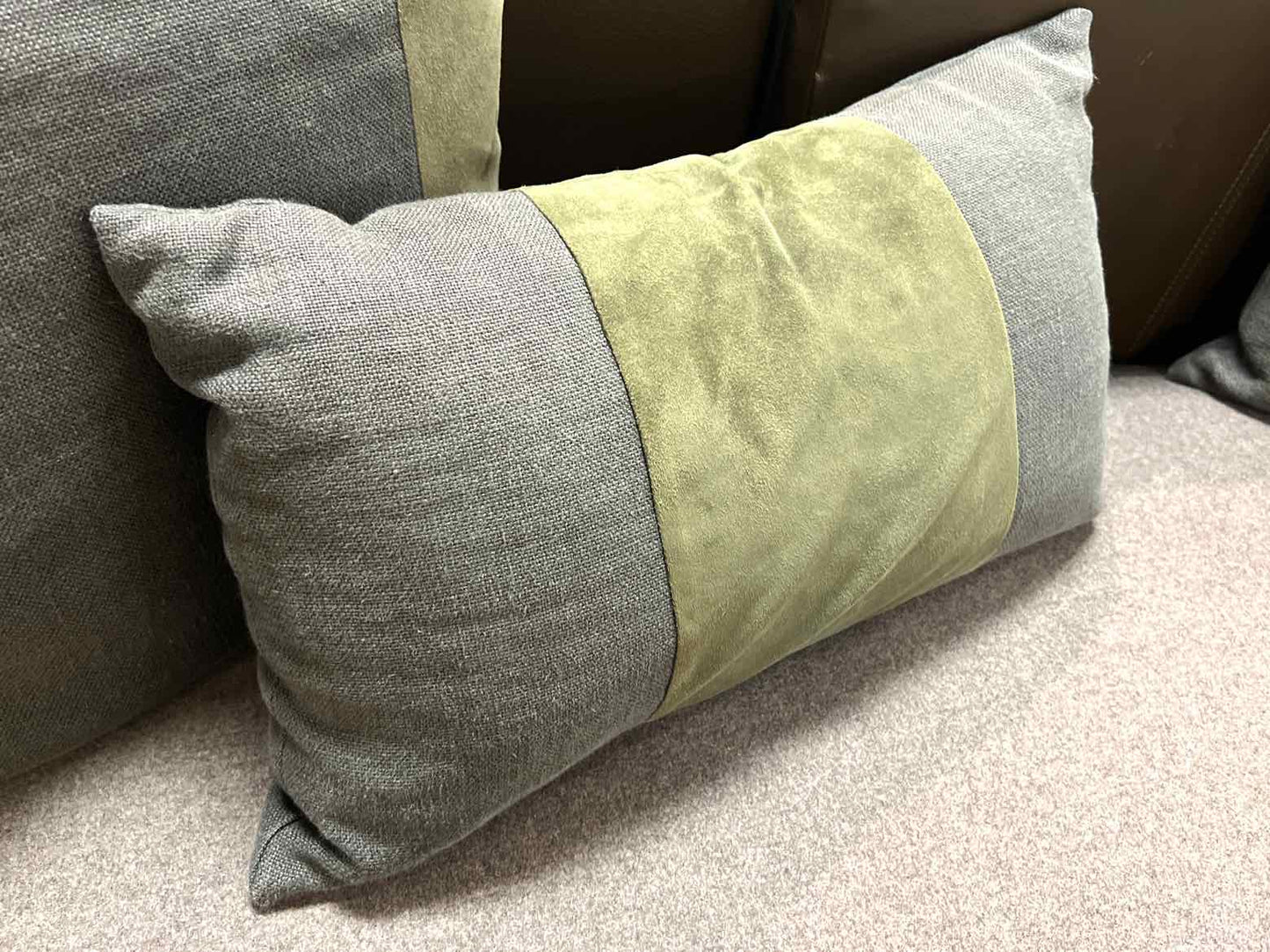 Set of 4 Accent Pillows