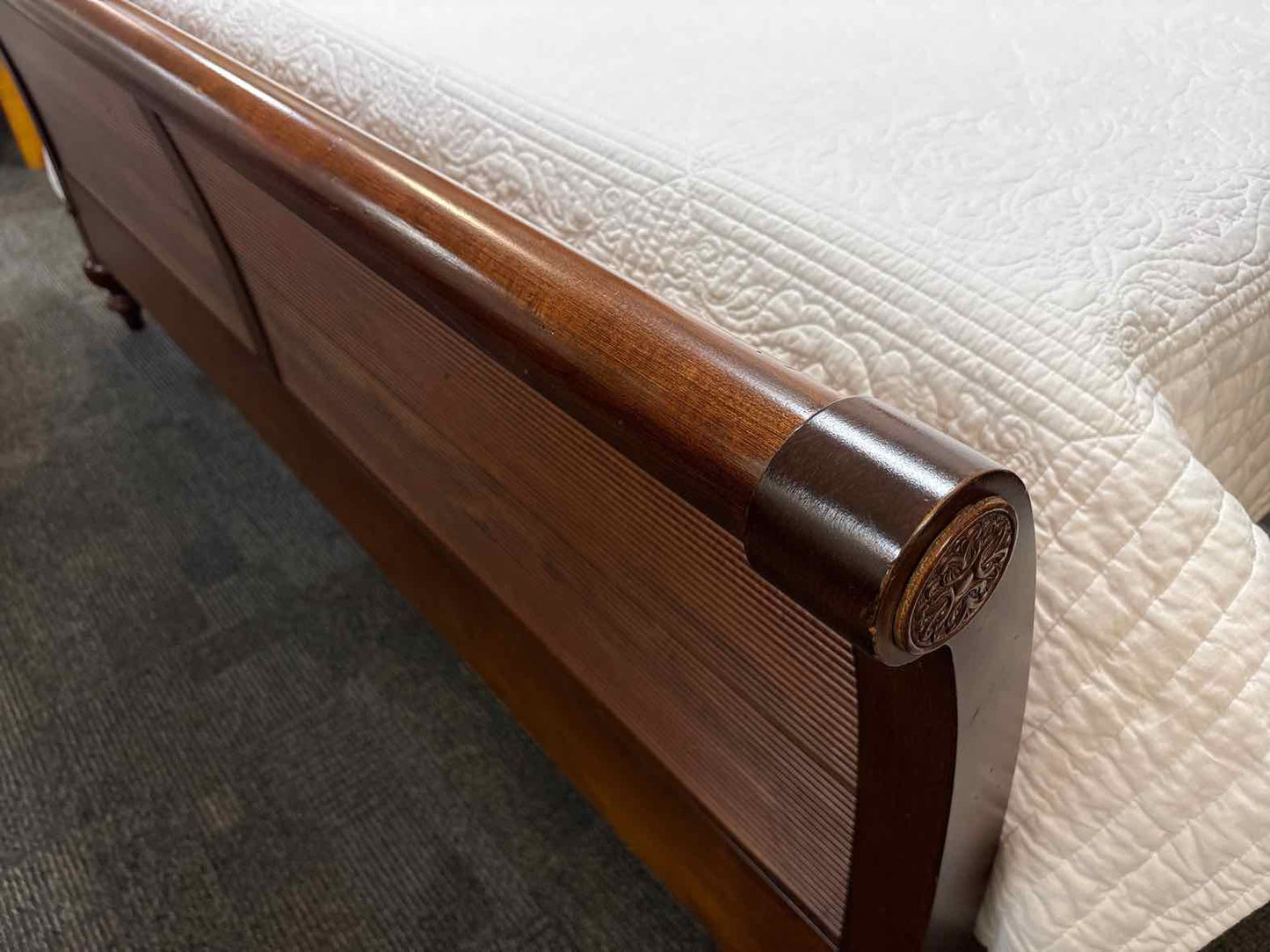 Ethan Allen British Classics King Sleigh Bed