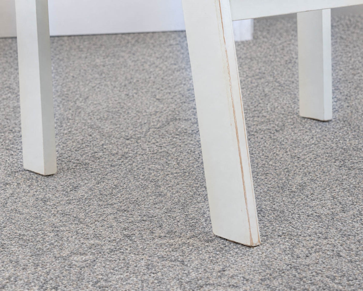 White Finish 5 Shelf Etagere