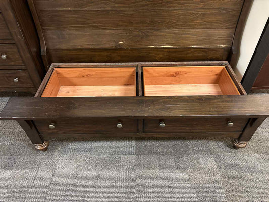 Liberty Furniture Queen Storage Sleigh Bed