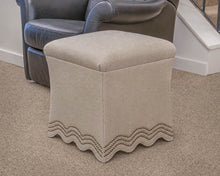 Drexel Ottoman W/ Nailhead Trim