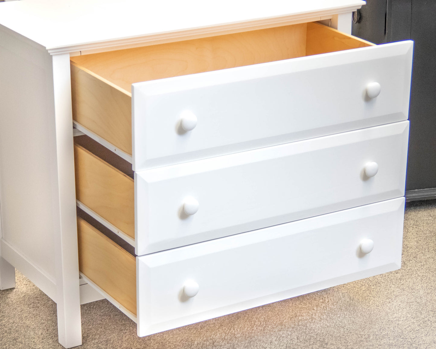 Vermont Tubbs White Finish 3 Drawer  Dresser with Wood Knobs