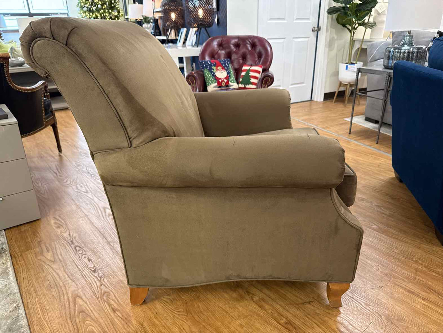 Ethan Allen Rolled Arm Chair