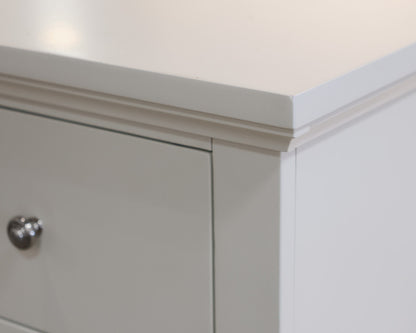 Aspen Furniture 'Cambridge' 9-Drawer Dresser With Mirror