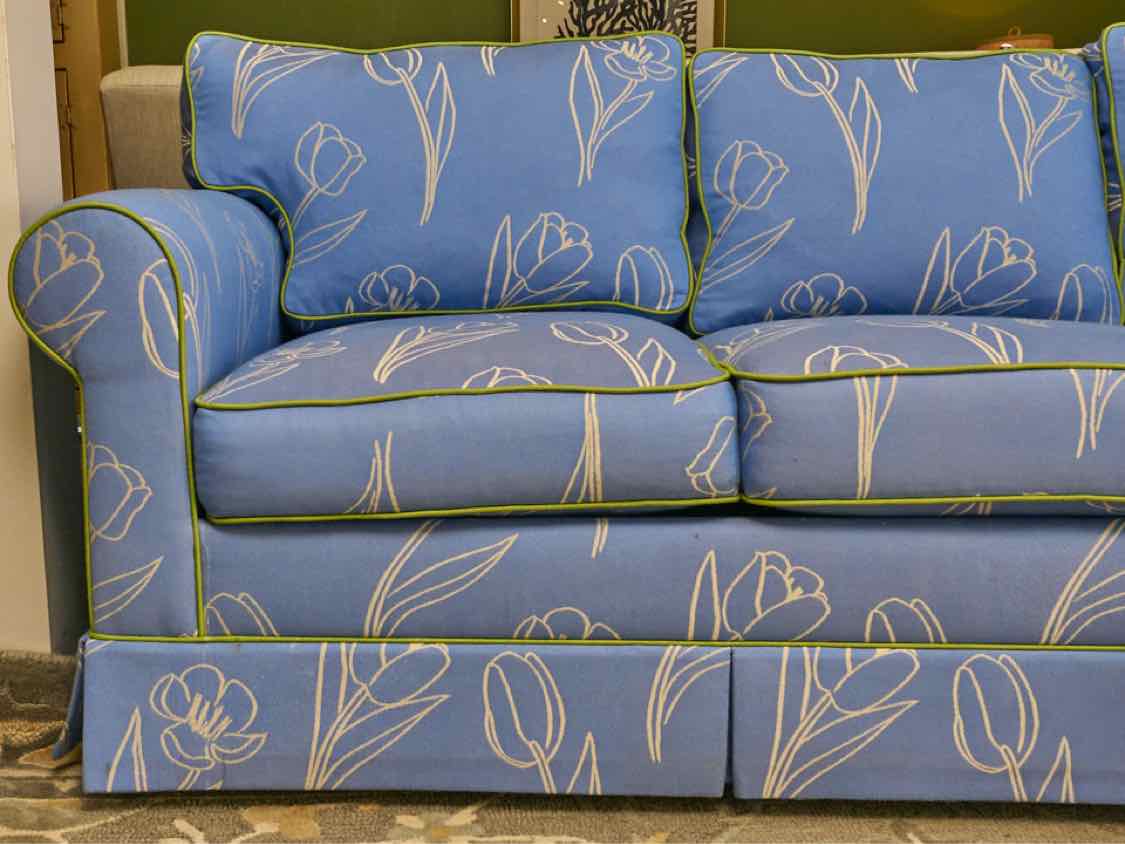 Norwalk  Furniture Sky Blue With Green Piping Upholstered  Queen Sleeper