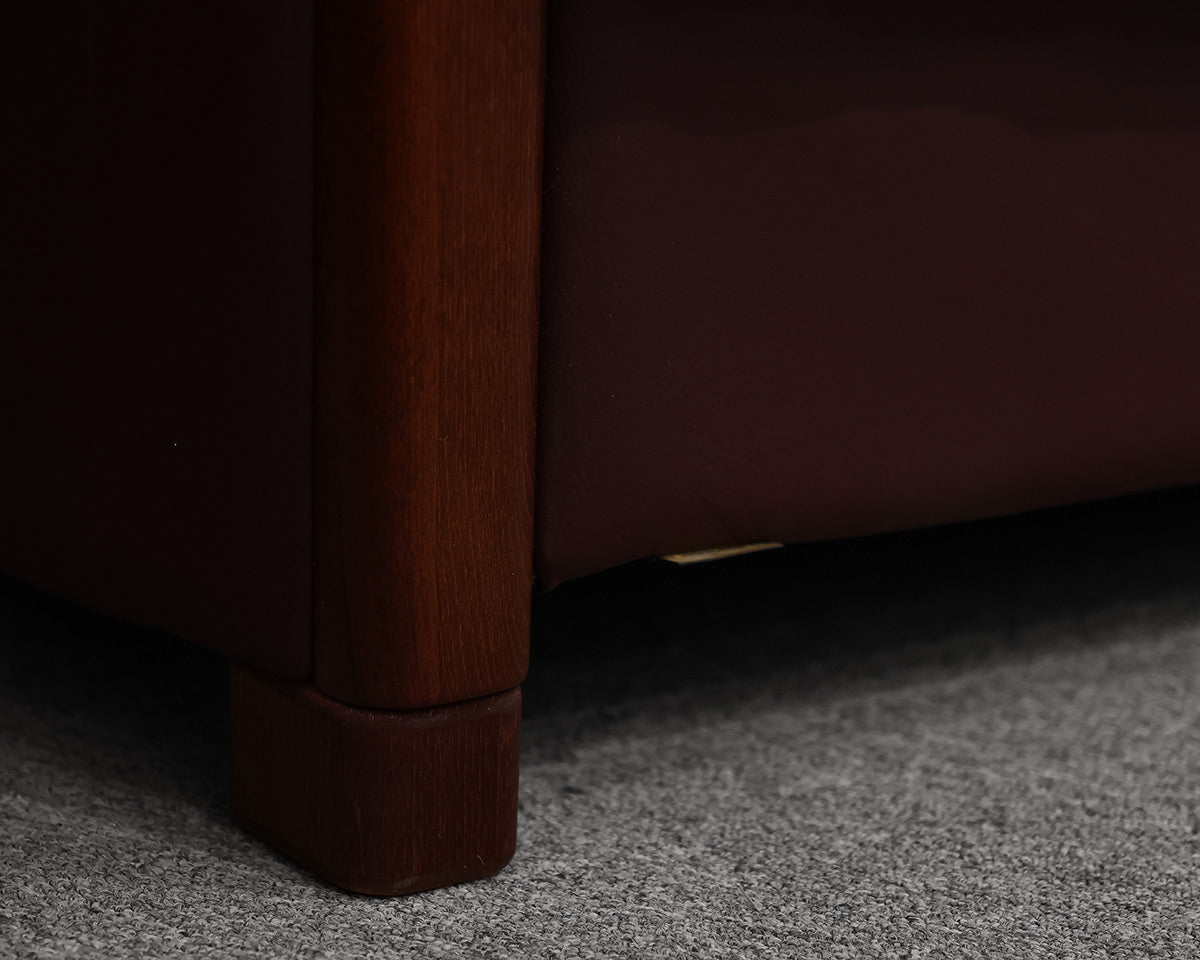 Ekornes Sofas Leather 3-Cushion Sofa