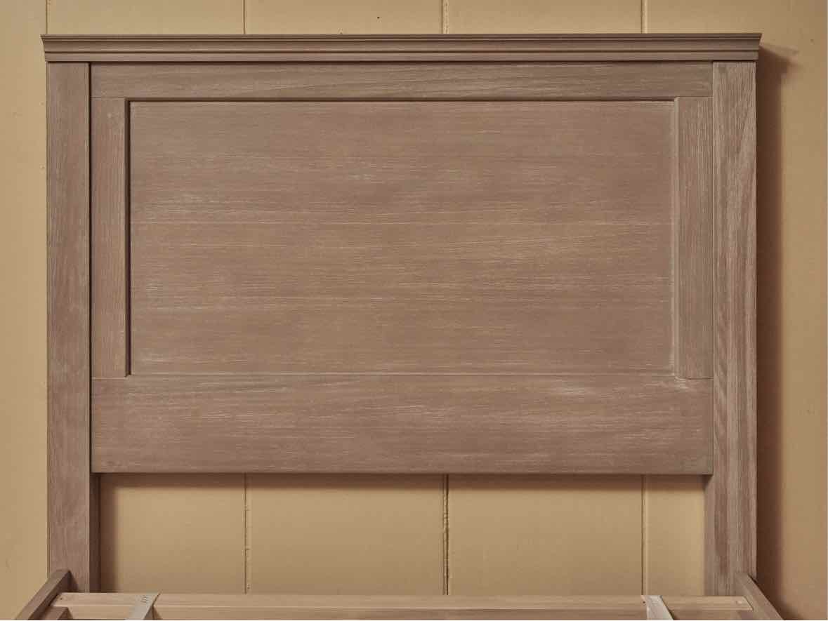 Pottery Barn 'Hampton' ' Finish 'Brushed Fog'  4 Drawer Storage Twin Bed