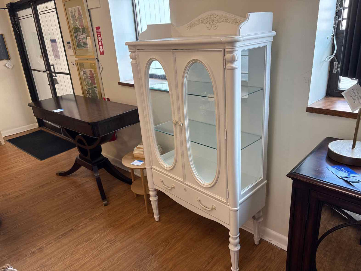 Young American 'Isabella' White Display Cabinet