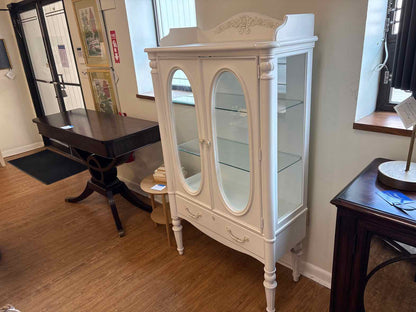 Young American 'Isabella' White Display Cabinet
