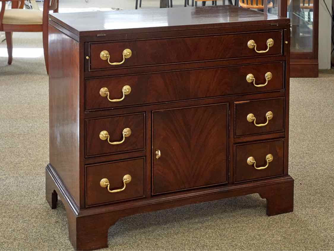 Jasper Cabinet Mahogany Server with Folding Extension Top