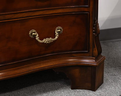 Heneredon RL Serpentine Chest