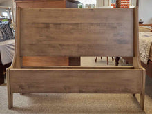 Gat Creek " Sunbury" Platform Queen Bed in Classic Barley Finish