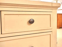 Ethan Allen  Iviory Finish 4 Drawer Chest