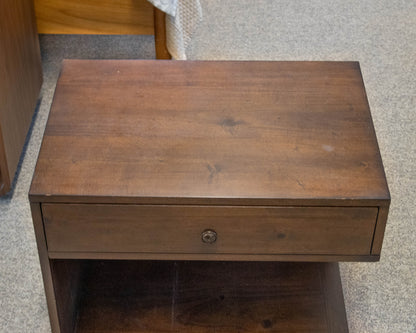 Crate & Barrel Hayden" Left" Pair Of  One Drawer Nightstands In Cocoa Finish