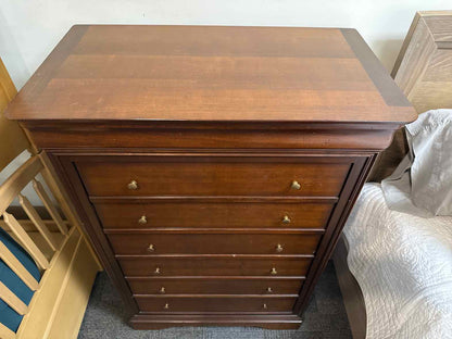 7-Drawer Vintage Chest