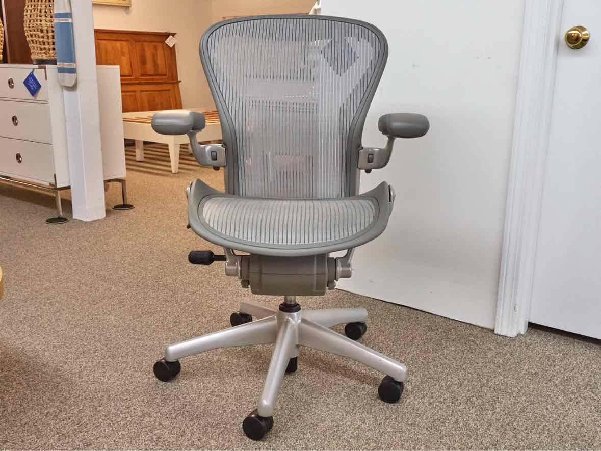 Herman Miller 'Aeron' Adjustable Grey  Office Chairs on Casters