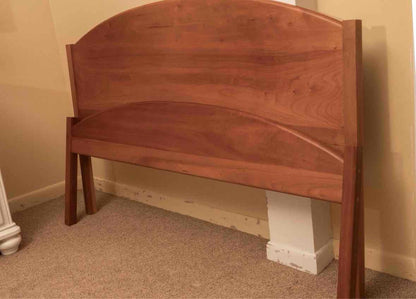 Pompanoosuc Mills Natural Cherry  Queen Bed