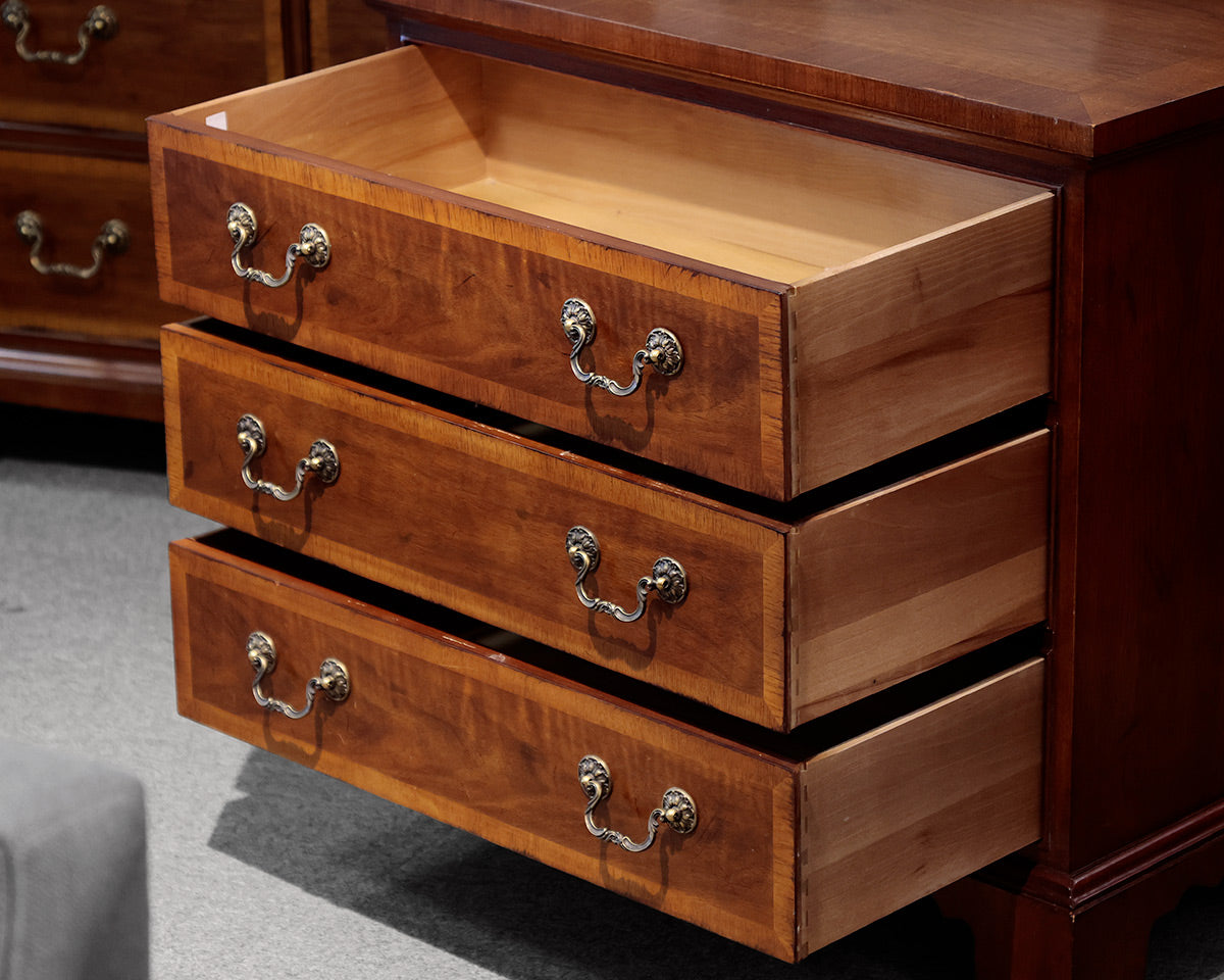 Henredon Ashton Court 3 Drawer Bedside Chest